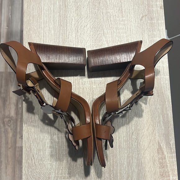 Michael Kors Kit Flower heels - Picture 2 of 5